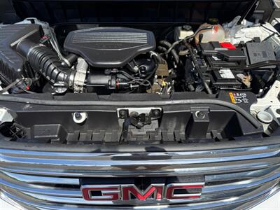 2018 GMC Acadia SLT-1 , AWD SUV , Clean title ! 3rd rwo seats ! - Photo 9 - Gladstone, OR 97027