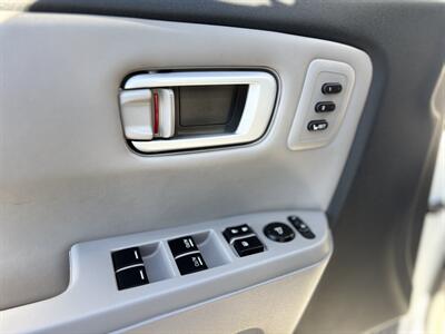 2009 Honda Pilot Touring w/Navi w/DVD 1 Owner ! Newer Timing Belt and Water Pump ! - Photo 30 - Gladstone, OR 97027