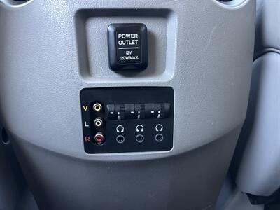 2009 Honda Pilot Touring w/Navi w/DVD 1 Owner ! Newer Timing Belt and Water Pump ! - Photo 24 - Gladstone, OR 97027