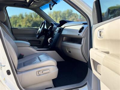 2009 Honda Pilot Touring w/Navi w/DVD 1 Owner ! Newer Timing Belt and Water Pump ! - Photo 13 - Gladstone, OR 97027