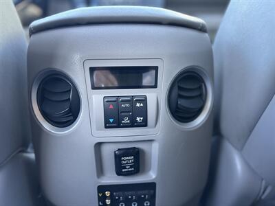 2009 Honda Pilot Touring w/Navi w/DVD 1 Owner ! Newer Timing Belt and Water Pump ! - Photo 23 - Gladstone, OR 97027