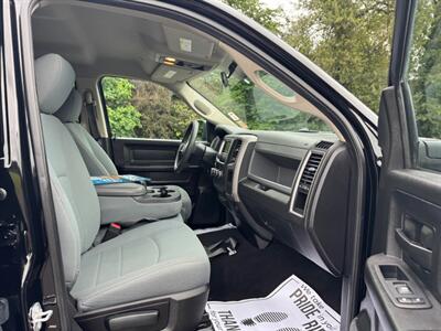 2019 RAM 1500 Classic 1500 Pickup Truck  4X4 , Clean title ! - Photo 13 - Gladstone, OR 97027