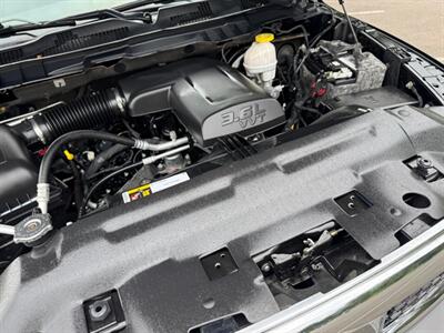 2019 RAM 1500 Classic 1500 Pickup Truck  4X4 , Clean title ! - Photo 39 - Gladstone, OR 97027