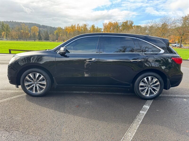 2016 Acura MDX SH-AWD w/Tech w/AcuraWatc  3rd row seats !