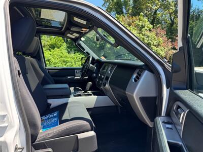 2017 Ford Expedition XLT SUV , 4X4  3rd rwo seats ! - Photo 12 - Gladstone, OR 97027
