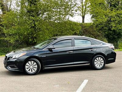 2017 Hyundai SONATA Hybrid SE   - Photo 14 - Gladstone, OR 97027