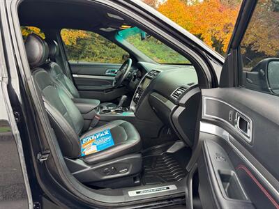 2016 Ford Explorer Sport  3rd row seats ! - Photo 12 - Gladstone, OR 97027
