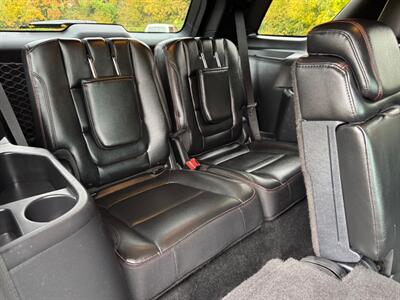 2016 Ford Explorer Sport  3rd row seats ! - Photo 14 - Gladstone, OR 97027