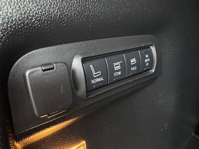 2016 Ford Explorer Sport  3rd row seats ! - Photo 40 - Gladstone, OR 97027