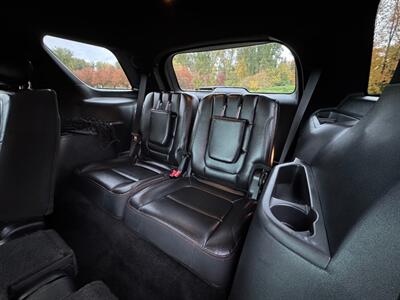 2016 Ford Explorer Sport  3rd row seats ! - Photo 39 - Gladstone, OR 97027