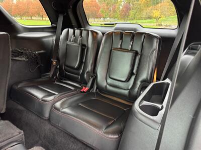 2016 Ford Explorer Sport  3rd row seats ! - Photo 11 - Gladstone, OR 97027