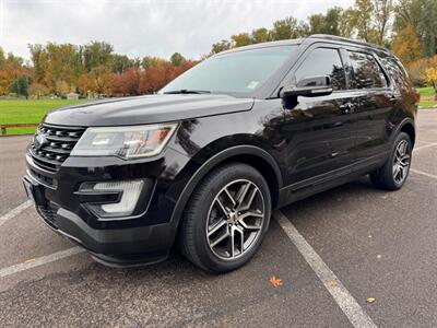 2016 Ford Explorer Sport  3rd row seats ! - Photo 29 - Gladstone, OR 97027