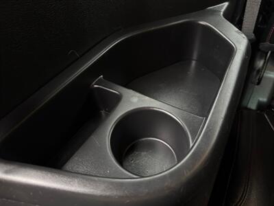 2016 Ford Explorer Sport  3rd row seats ! - Photo 48 - Gladstone, OR 97027