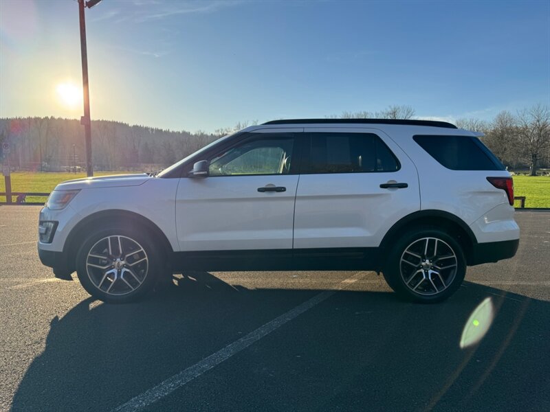 2016 Ford Explorer Sport SUV , 4X4  3rd row seats !