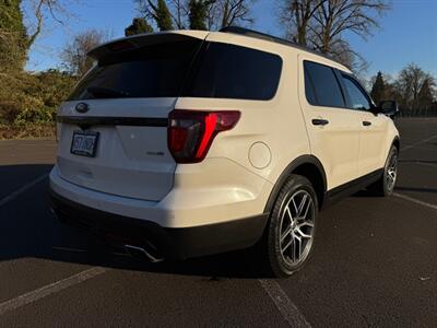 2016 Ford Explorer Sport SUV , 4X4  3rd row seats ! - Photo 5 - Gladstone, OR 97027