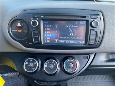 2018 Toyota Yaris 3-Door L  AT !!!!! ONLY 31 MILES !!!!! - Photo 18 - Fremont, CA 94536