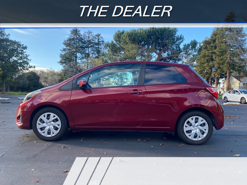 2018 Toyota Yaris 3-Door L  AT !!!!! ONLY 31 MILES !!!!! - Photo 1 - Fremont, CA 94536