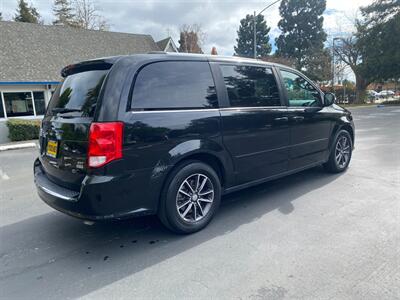 2017 Dodge Grand Caravan SXT   - Photo 13 - Fremont, CA 94536