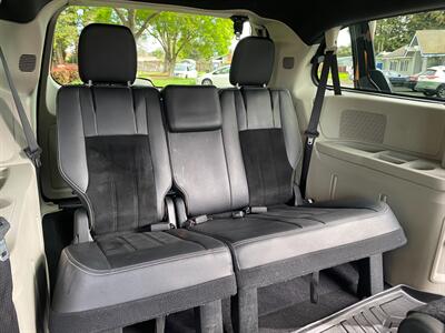 2017 Dodge Grand Caravan SXT   - Photo 22 - Fremont, CA 94536