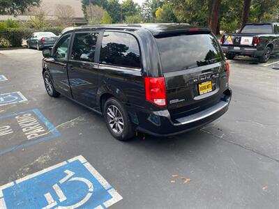2017 Dodge Grand Caravan SXT   - Photo 19 - Fremont, CA 94536