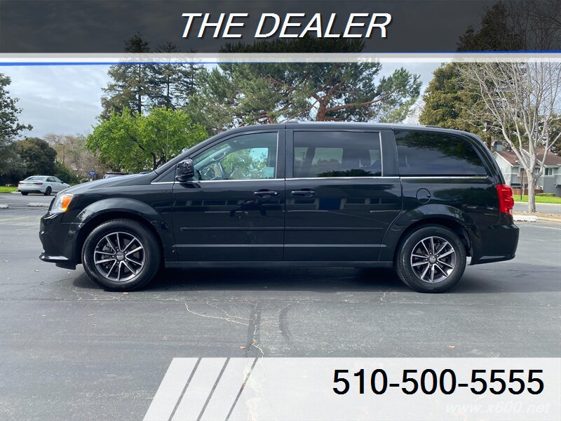 2017 Dodge Grand Caravan SXT   - Photo 1 - Fremont, CA 94536