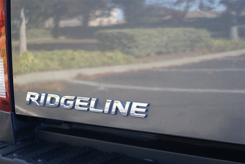 2017 Honda Ridgeline RTL photo