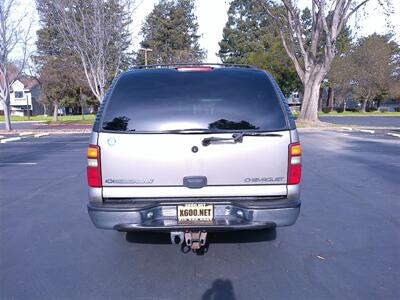 2001 Chevrolet Suburban 1500   - Photo 19 - Fremont, CA 94536