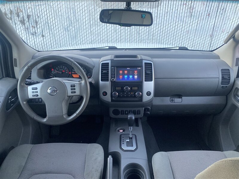 2021 Nissan Frontier SV  