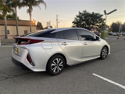 2017 Toyota Prius Prime Plus - Photo 25 - Fremont, CA 94536