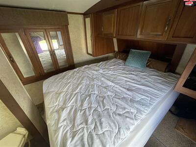 2013 KEYSTONE RV COUGAR 32SAB   - Photo 27 - Waco, TX 76712