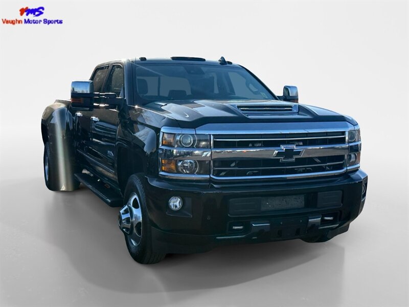 2018 Chevrolet Silverado 3500HD High Country - Photo 2 - Reno, NV 89502