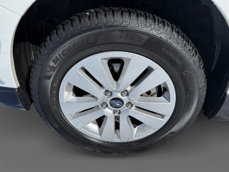 2017 Subaru Outback 2.5i Premium - Photo 14 - Reno, NV 89502