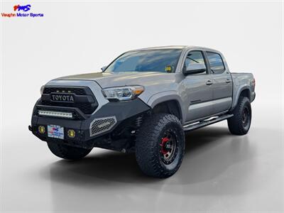 2017 Toyota Tacoma SR5 V6 Truck