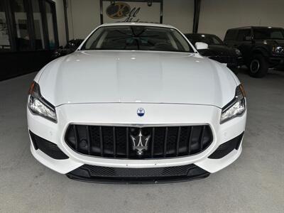 2022 Maserati Quattroporte Modena  1 OWNER,FACTORY WARRANTY,LOADED! - Photo 4 - Houston, TX 77057
