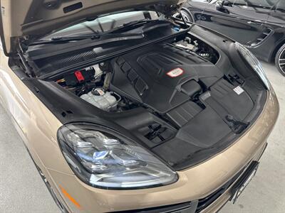 2019 Porsche Cayenne Turbo  1 OWNER,21 SERVICE RECORDS,LIKE NEW! - Photo 51 - Houston, TX 77057