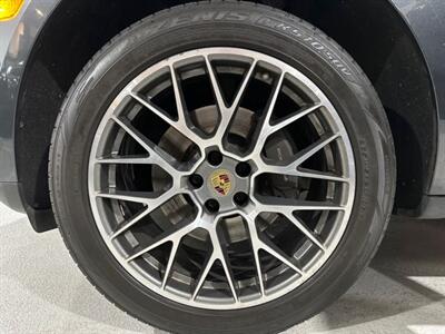 2018 Porsche Macan  $65,210 STICKER,SHOWROOM CONDITION! - Photo 46 - Houston, TX 77057