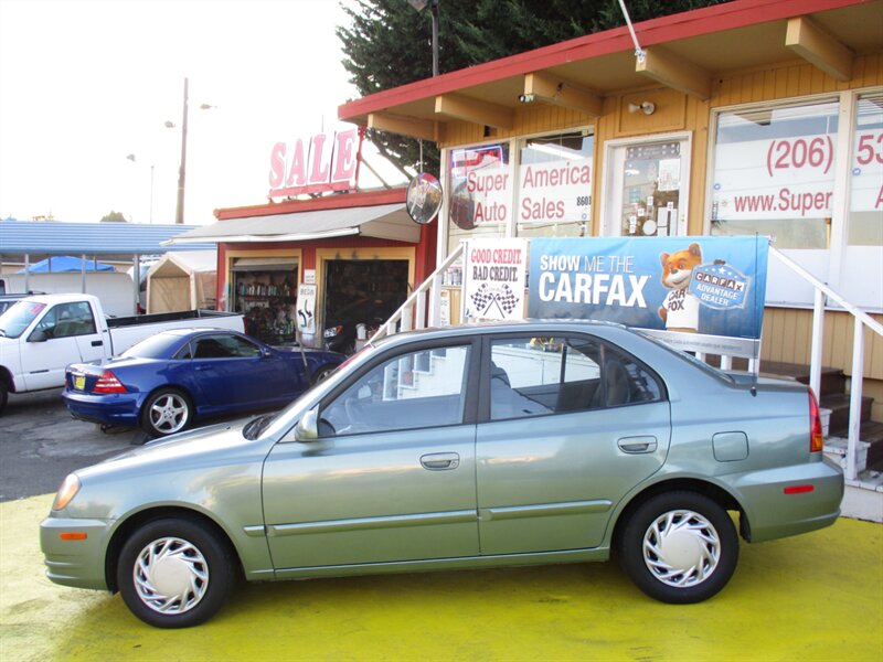 2003 Hyundai Accent GL photo