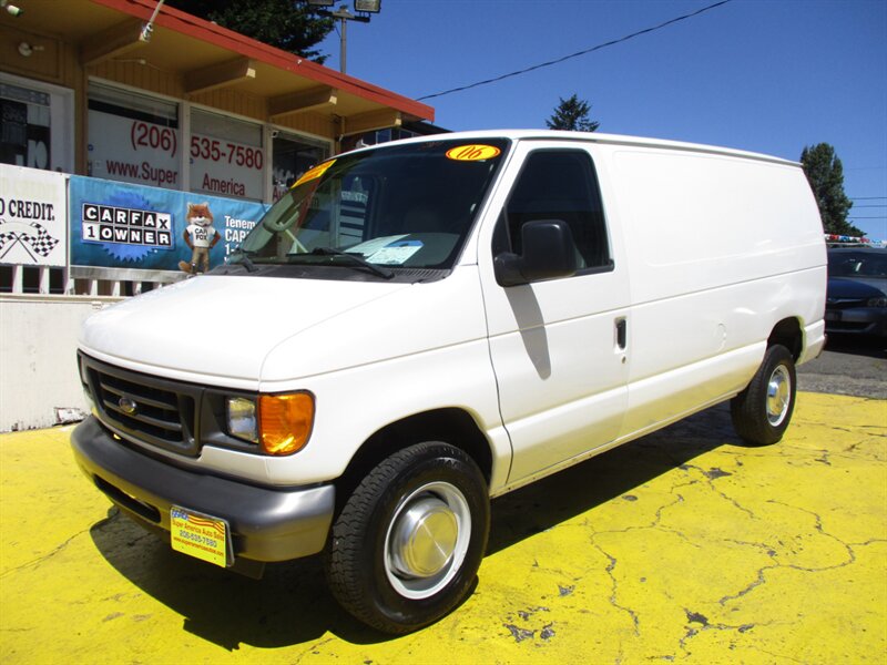 2006 Ford Econoline Van Commercial