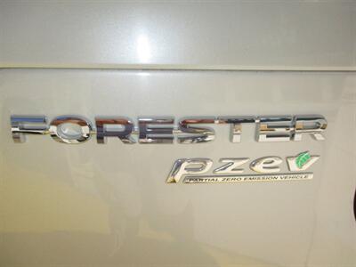 2014 Subaru Forester 2.5i   - Photo 23 - Seattle, WA 98103