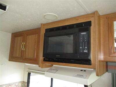 2000 Ford F-550 Coachmen Mirada 29ft   - Photo 25 - Seattle, WA 98103