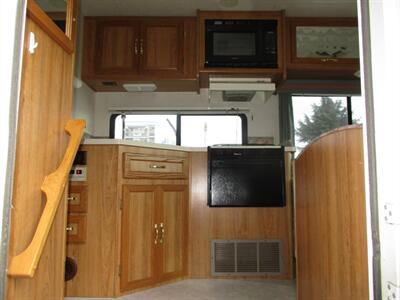 2000 Ford F-550 Coachmen Mirada 29ft   - Photo 20 - Seattle, WA 98103