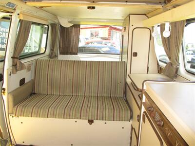 1982 Volkswagen Bus/Vanagon Camper   - Photo 32 - Seattle, WA 98103