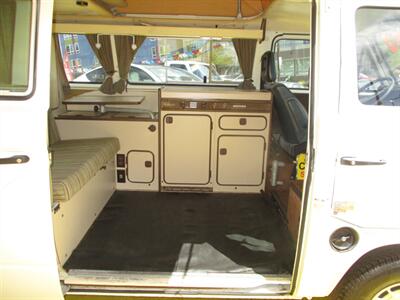 1982 Volkswagen Bus/Vanagon Camper   - Photo 30 - Seattle, WA 98103