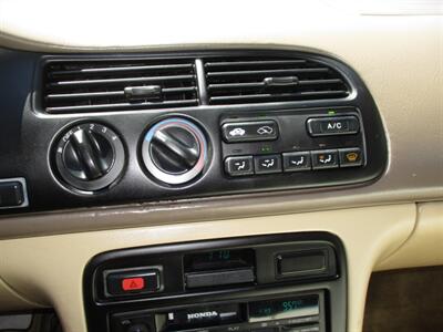 1994 Honda Accord EX   - Photo 16 - Seattle, WA 98103
