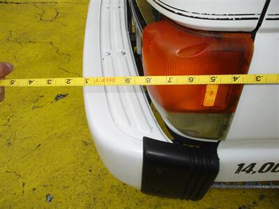 1998 Isuzu NPR Tilt Cab   - Photo 18 - Seattle, WA 98103