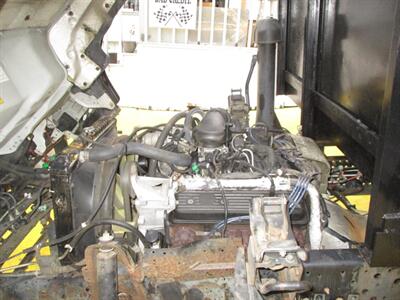 1998 Isuzu NPR Tilt Cab   - Photo 33 - Seattle, WA 98103