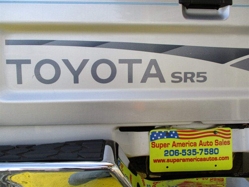 1992 Toyota Pickup SR5 photo