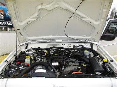 2000 Jeep Cherokee SE   - Photo 19 - Seattle, WA 98103