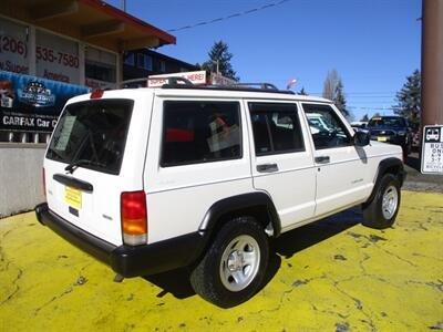 2000 Jeep Cherokee SE   - Photo 6 - Seattle, WA 98103