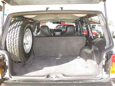 2000 Jeep Cherokee SE   - Photo 8 - Seattle, WA 98103